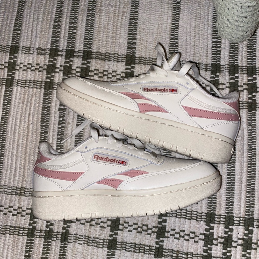Reebok Womens Club C Double Revenge Platform Tennis Shoes
